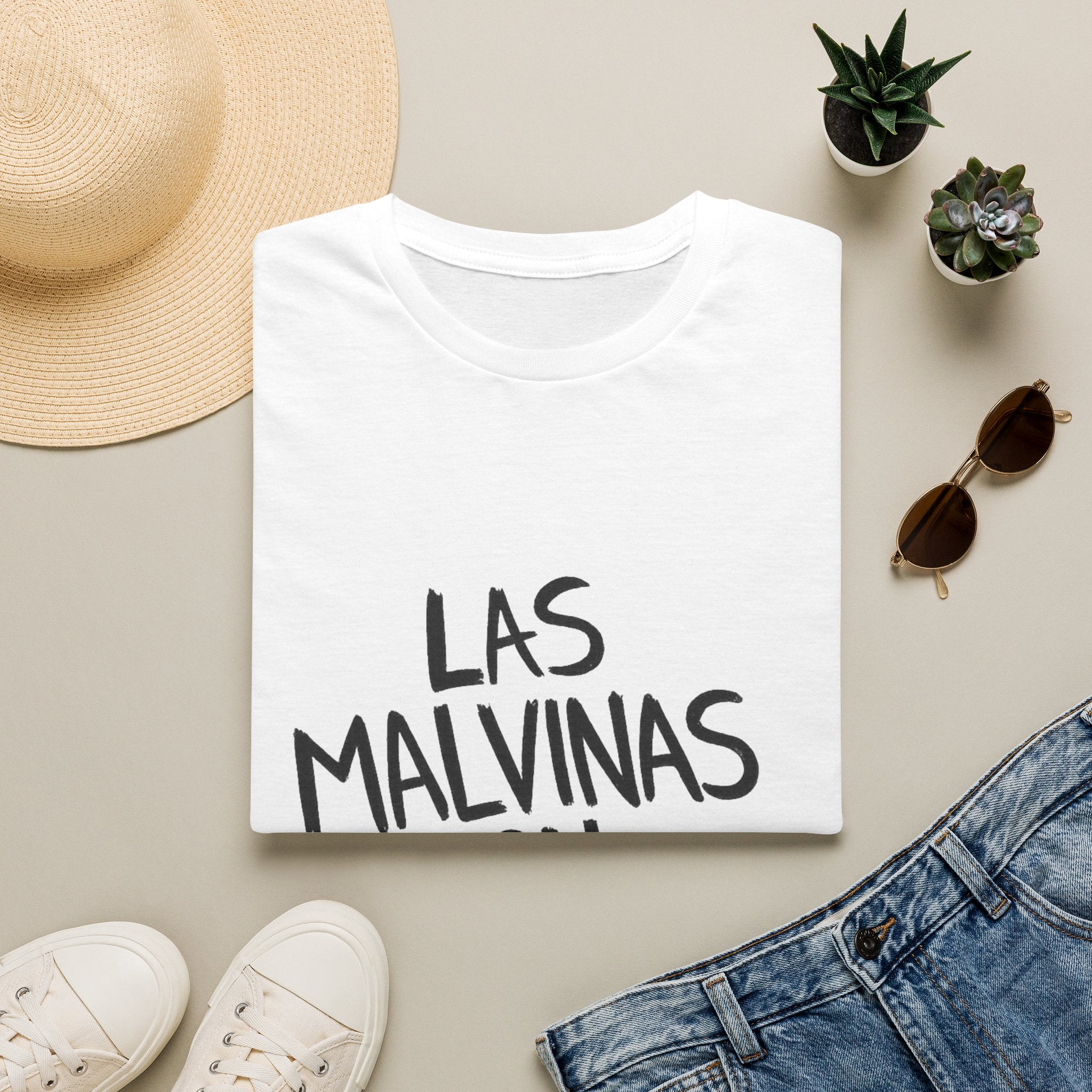 Las Malvinas Son Argentinas T-Shirt | Political Statement Tee