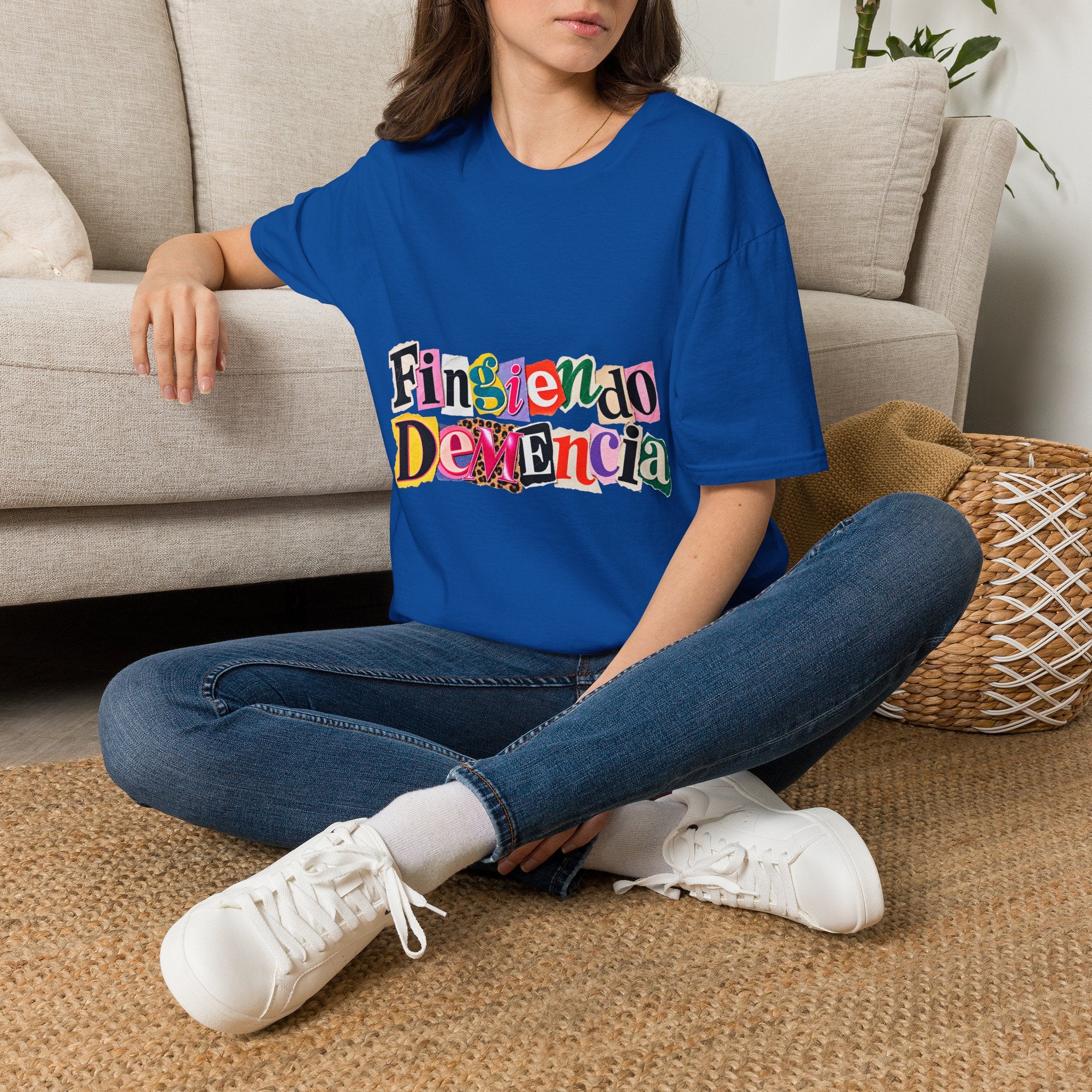 'Fingiendo Demencia' Colorful Ransom-Style Graphic Tee