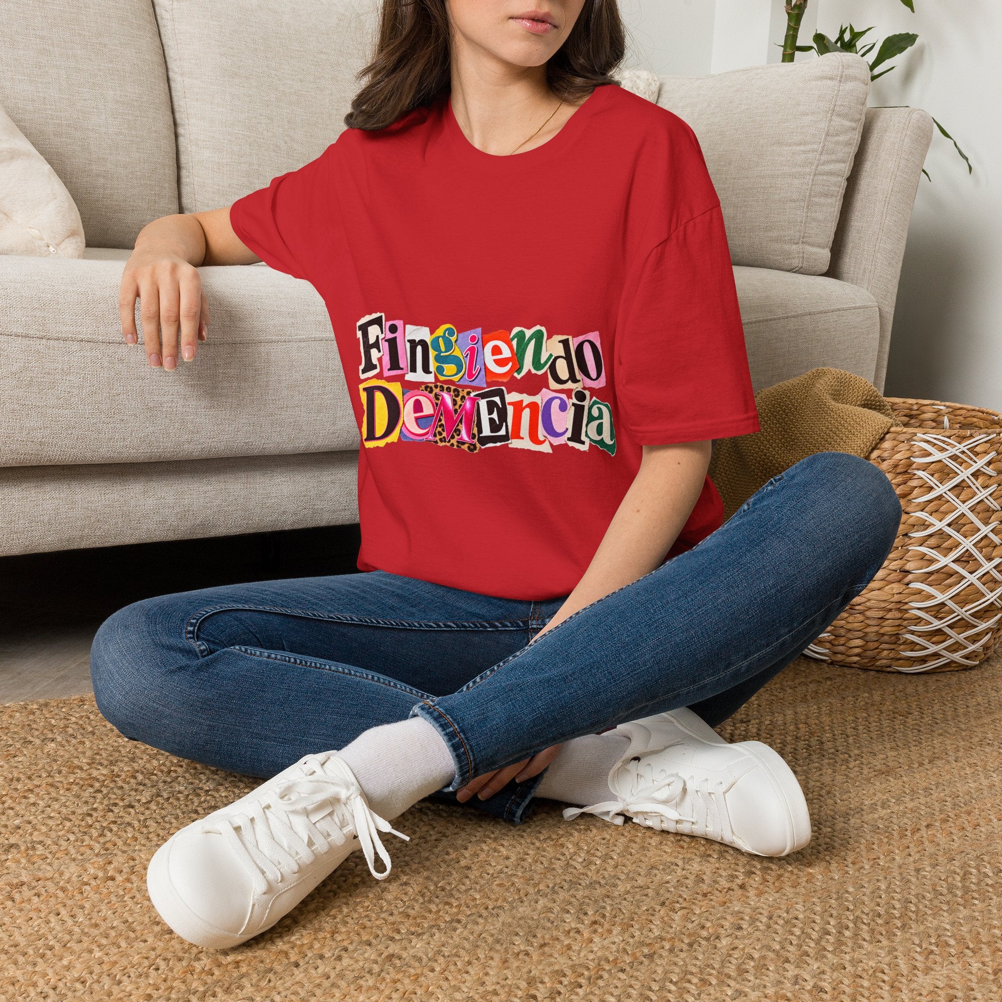 'Fingiendo Demencia' Colorful Ransom-Style Graphic Tee